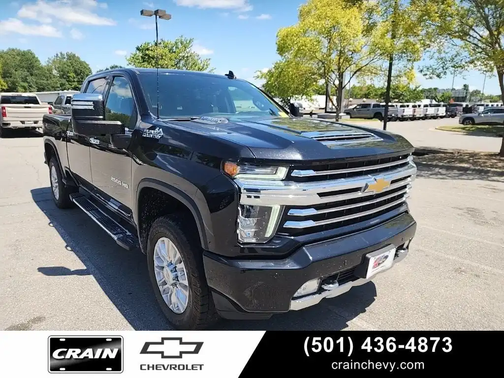 2023 Chevrolet Silverado HD High Country 4WD Crew Cab Standard Box's photo