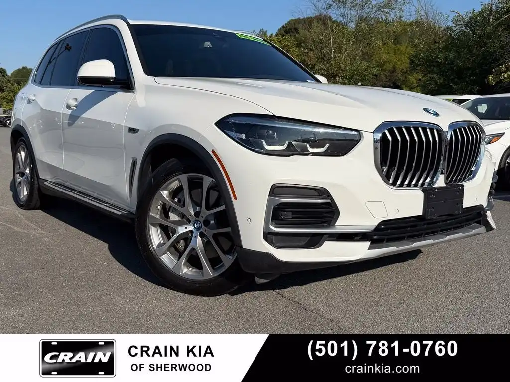 2023 BMW X5 xDrive45e's photo