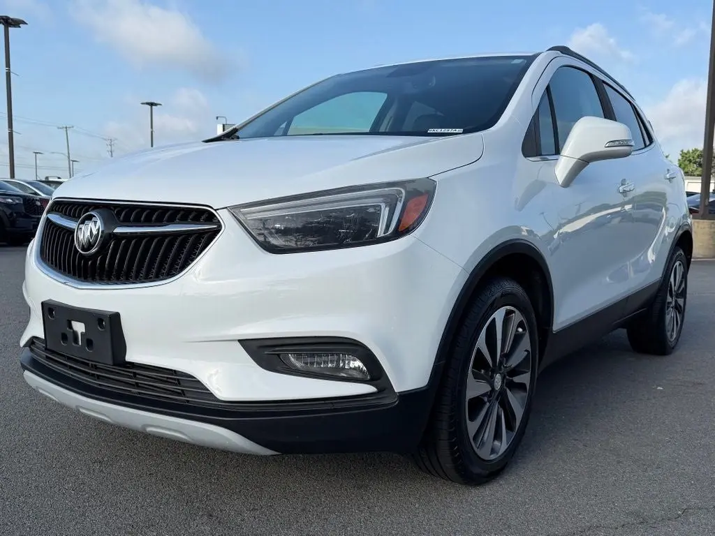 2018 Buick Encore Essence photo 3