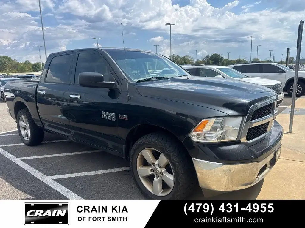 2017 RAM 1500 SLT Crew Cab 4WD 5'7" Box's photo