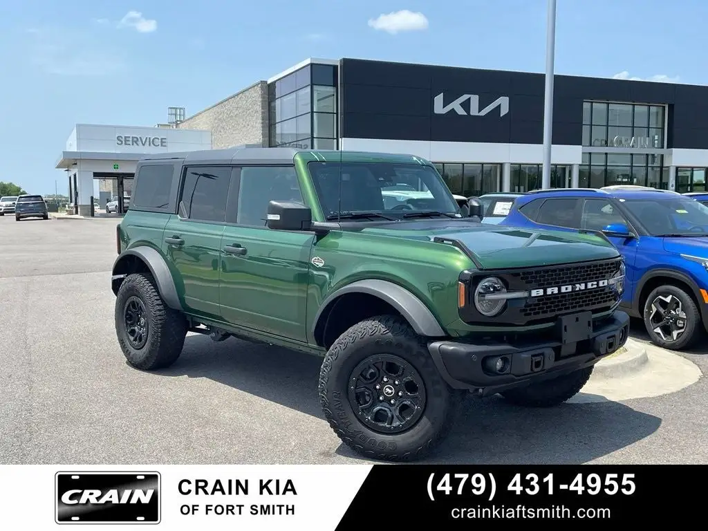 2023 Ford Bronco Wildtrak 4x4 photo 1