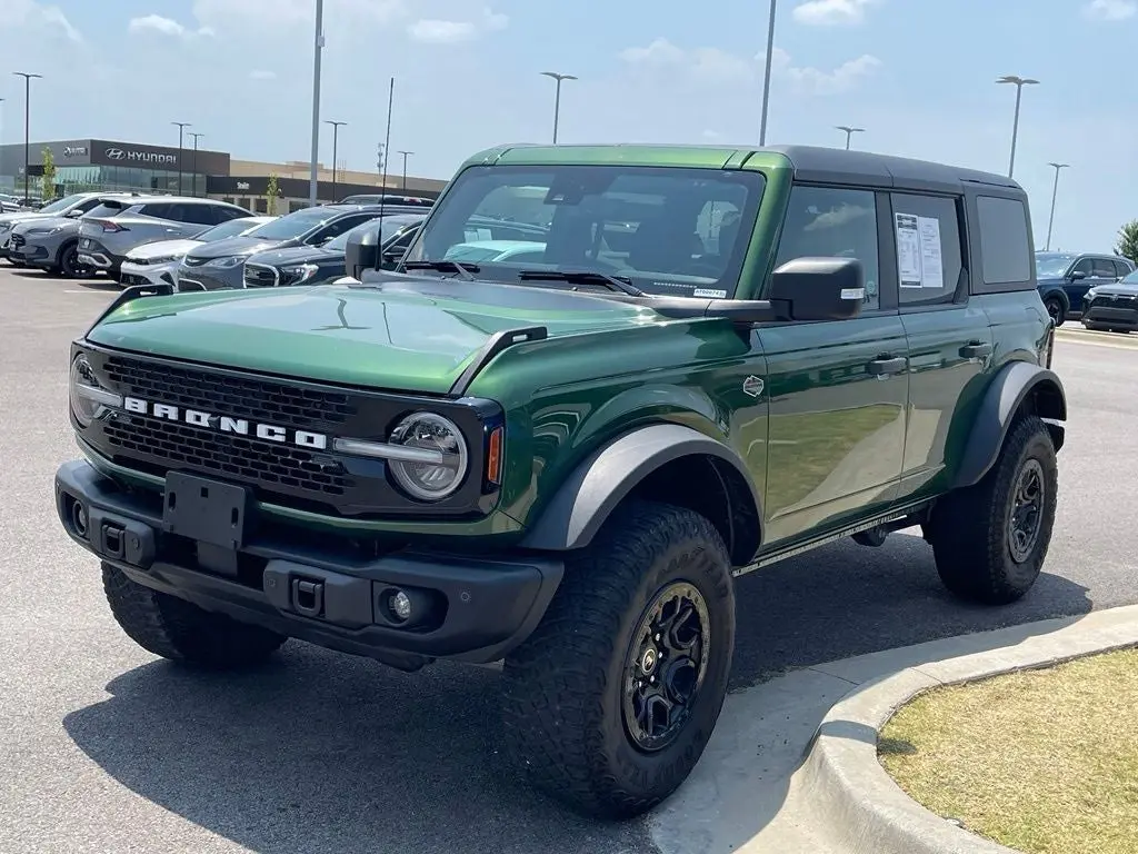 2023 Ford Bronco Wildtrak 4x4 photo 3