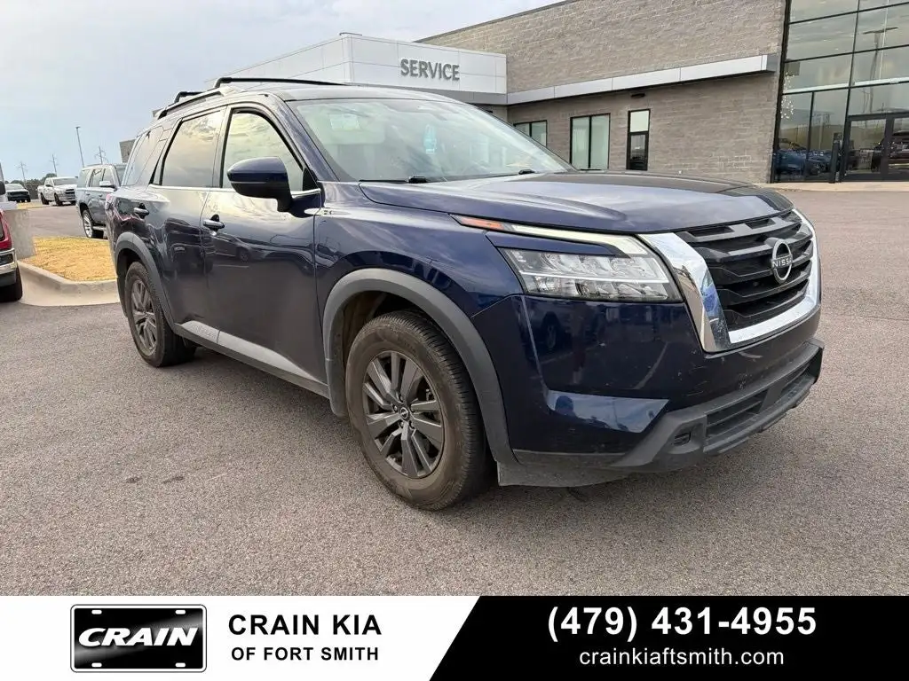 2022 Nissan Pathfinder SV FWD's photo