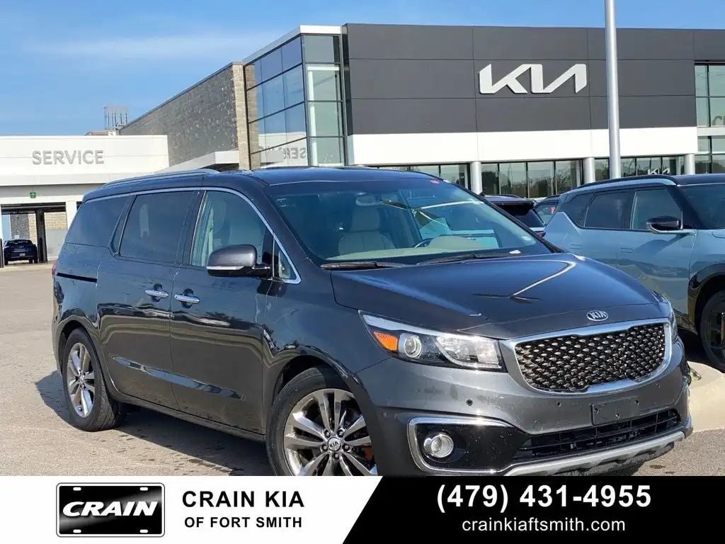 2016 Kia Sedona SX Limited's photo