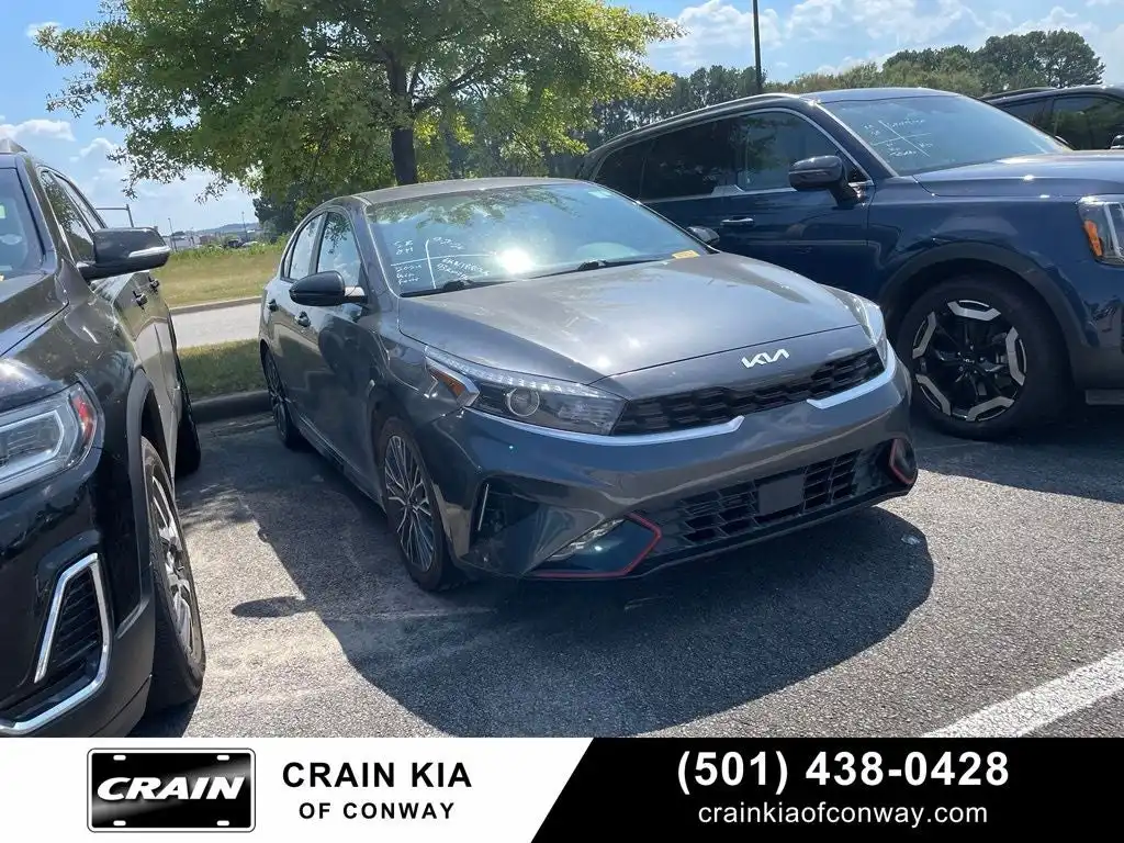2024 Kia Forte GT-Line Auto's photo