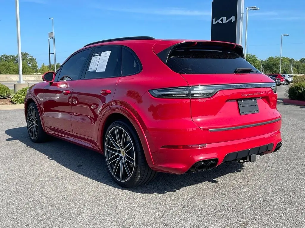 2021 Porsche Cayenne GTS photo 5