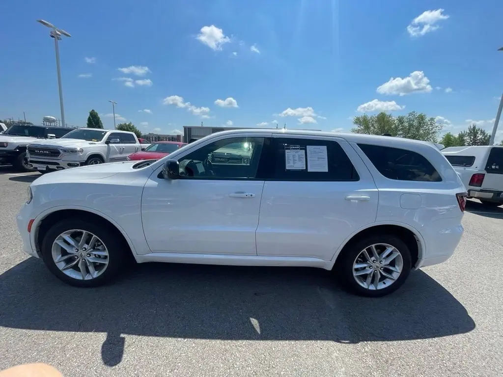 2025 Dodge Durango GT AWD photo 4