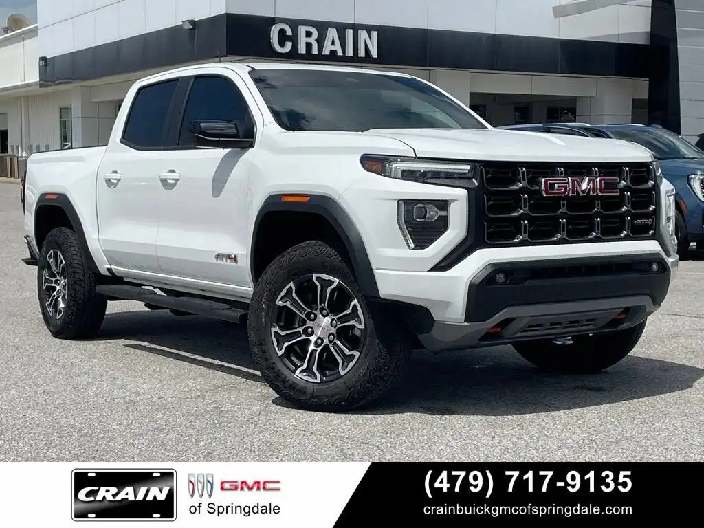 2024 GMC Canyon 4WD AT4 Crew Cab Short Box's photo
