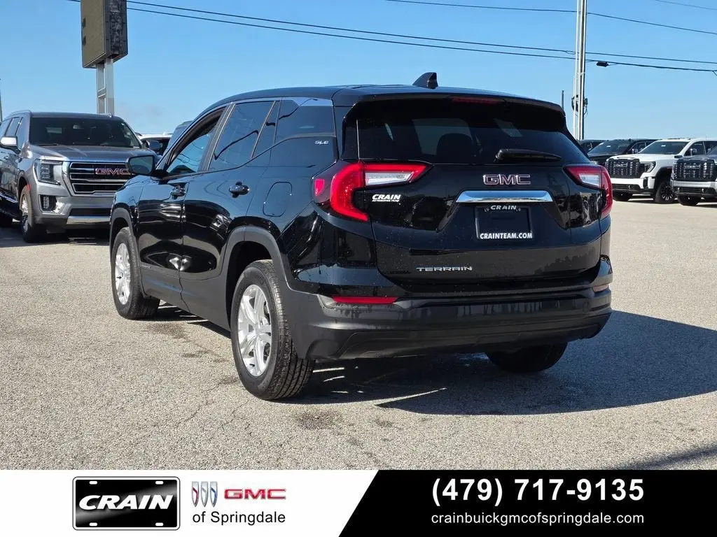 2024 GMC Terrain SLE FWD photo 5