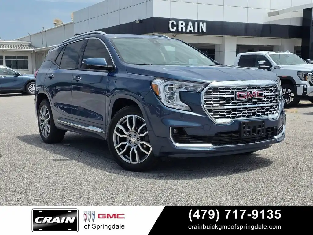 2024 GMC Terrain Denali AWD's photo