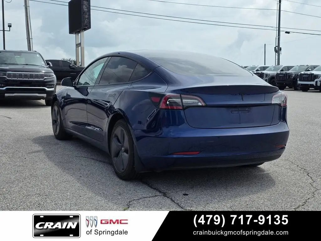 2021 Tesla Model 3 Standard Range Plus photo 5