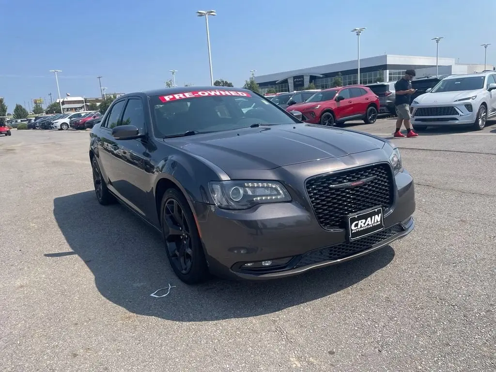 2021 Chrysler 300 S photo 4