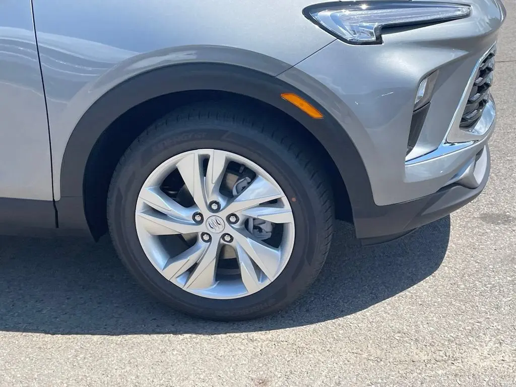 2026 Buick Encore GX Preferred photo 3