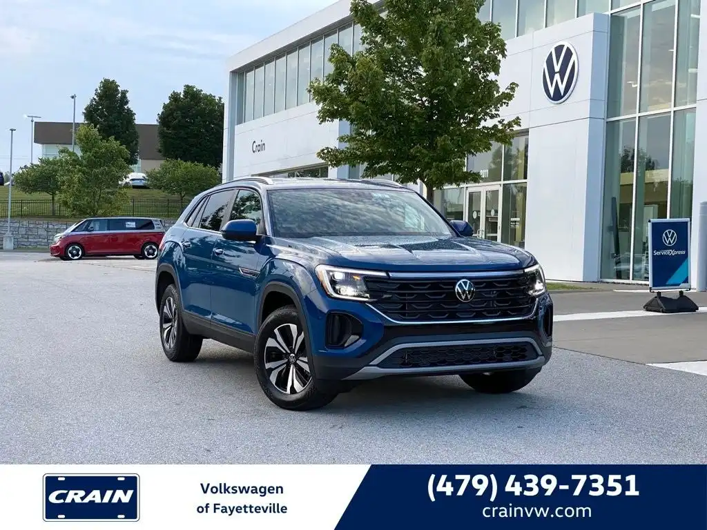 2026 Volkswagen Atlas Cross Sport 2.0T SE 4MOTION's photo