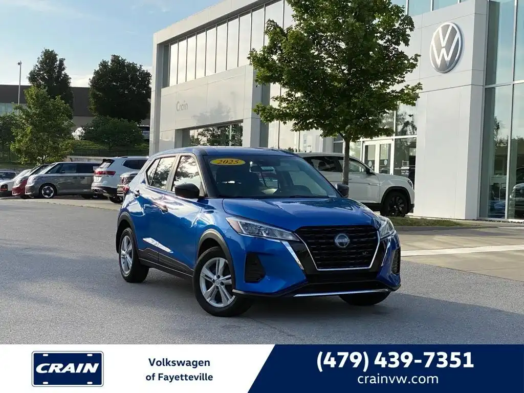 2025 Nissan Kicks Play 1.6 FWD's photo