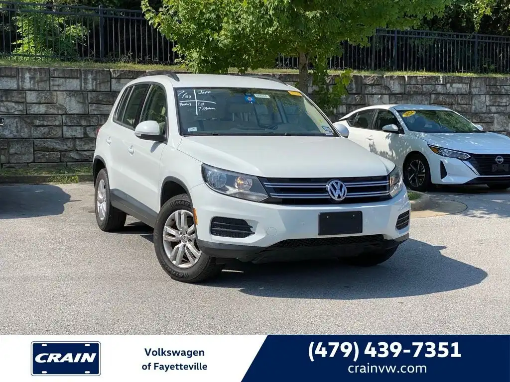 2016 Volkswagen Tiguan 2.0T S's photo
