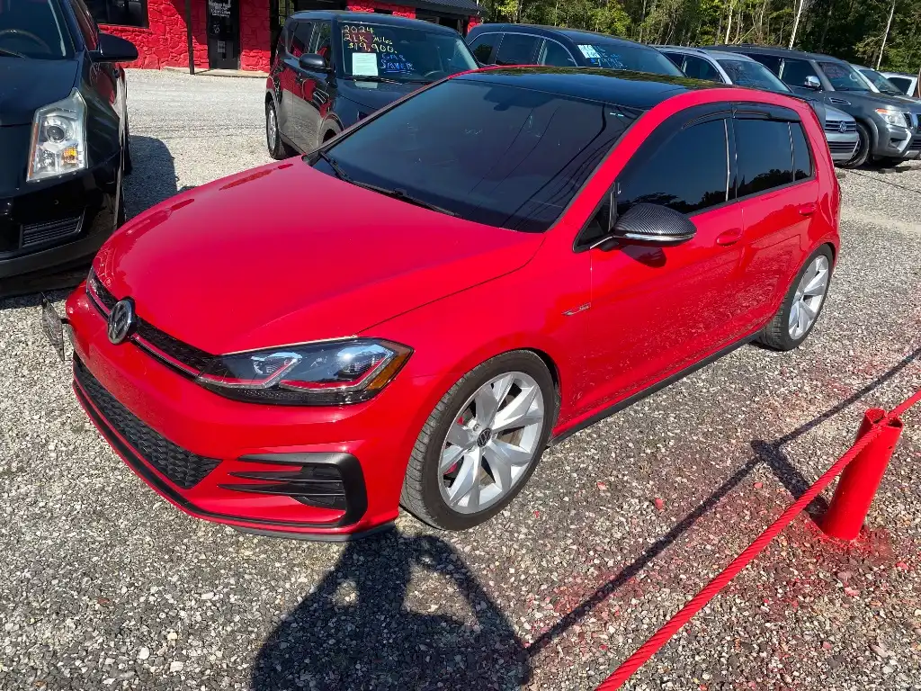 2020 Volkswagen Golf GTI 2.0T SE 4-Door DSG's photo