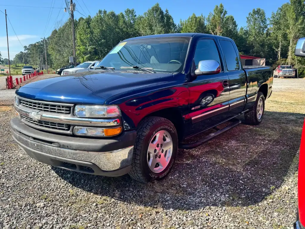 2002 Chevrolet Silverado 1500 LS Extended Cab SWB's photo