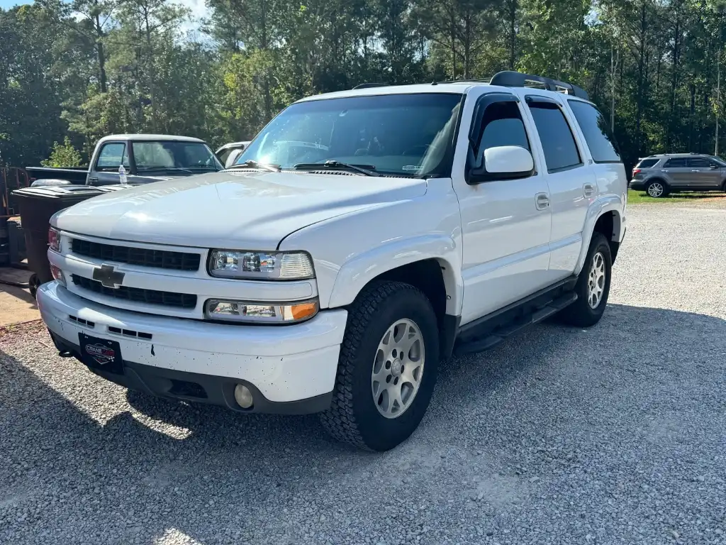 2002 Chevrolet Tahoe LS 4WD's photo