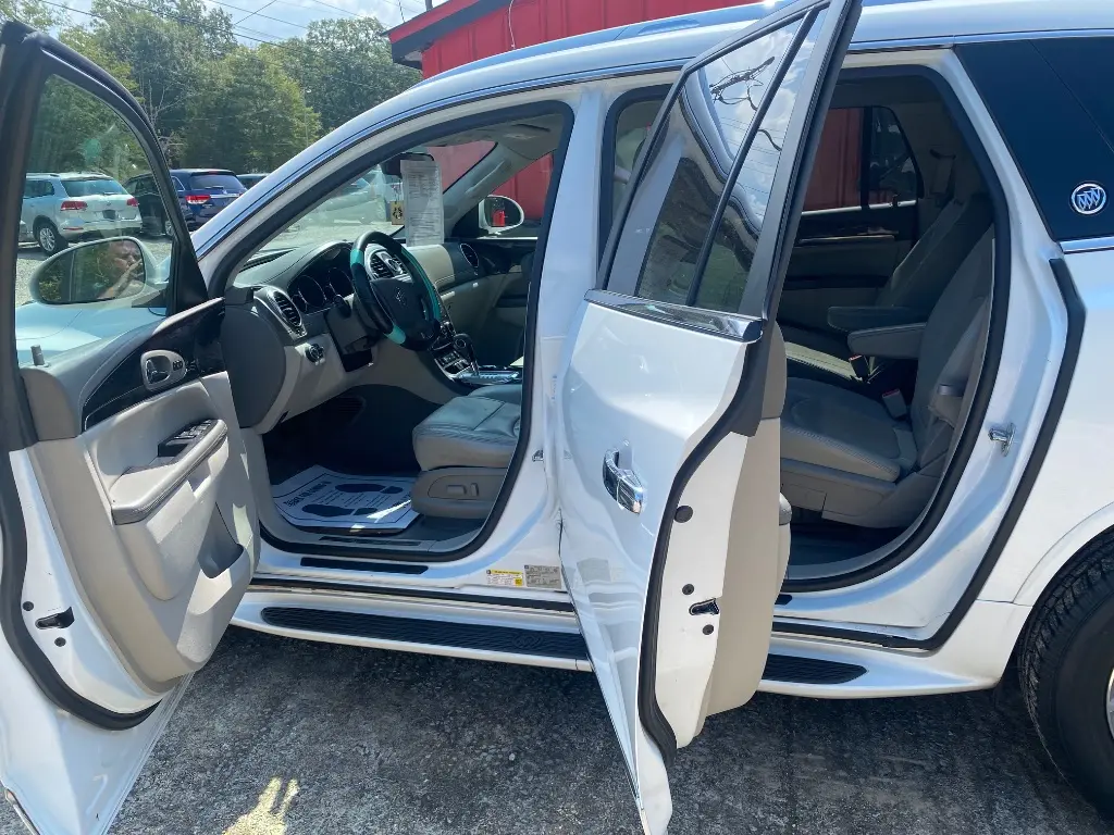 2016 Buick Enclave Leather photo 5