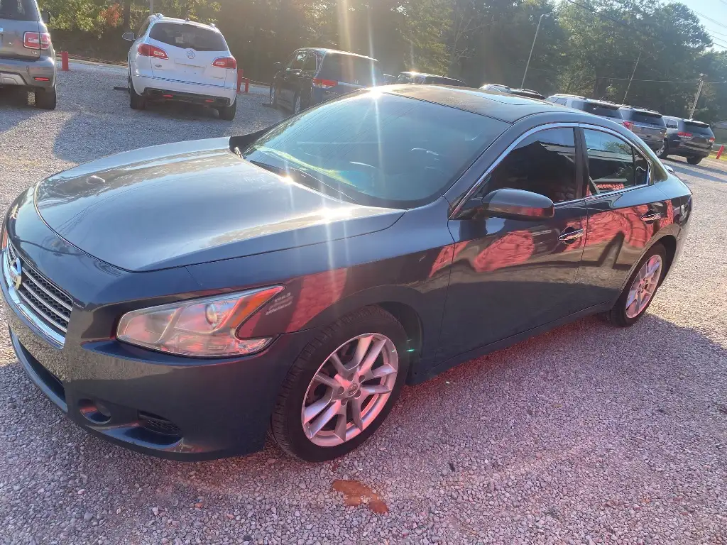 2011 Nissan Maxima 3.5 SV's photo