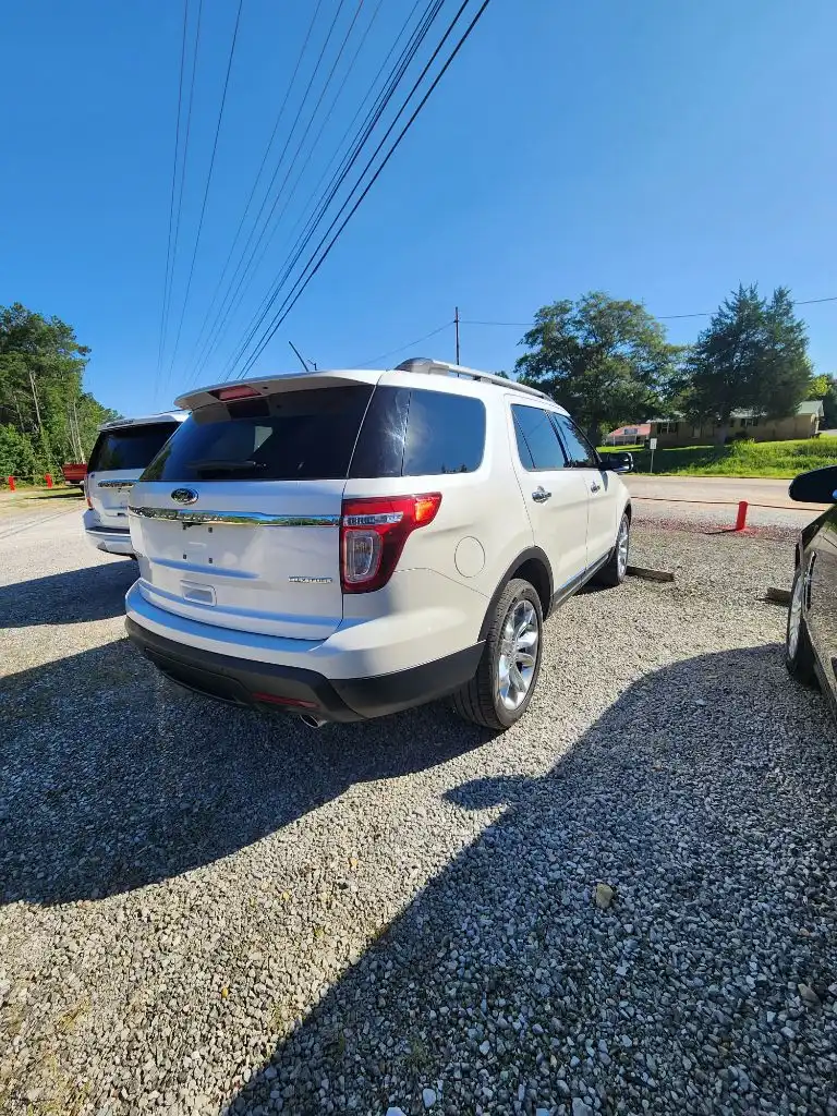2015 Ford Explorer Limited's photo