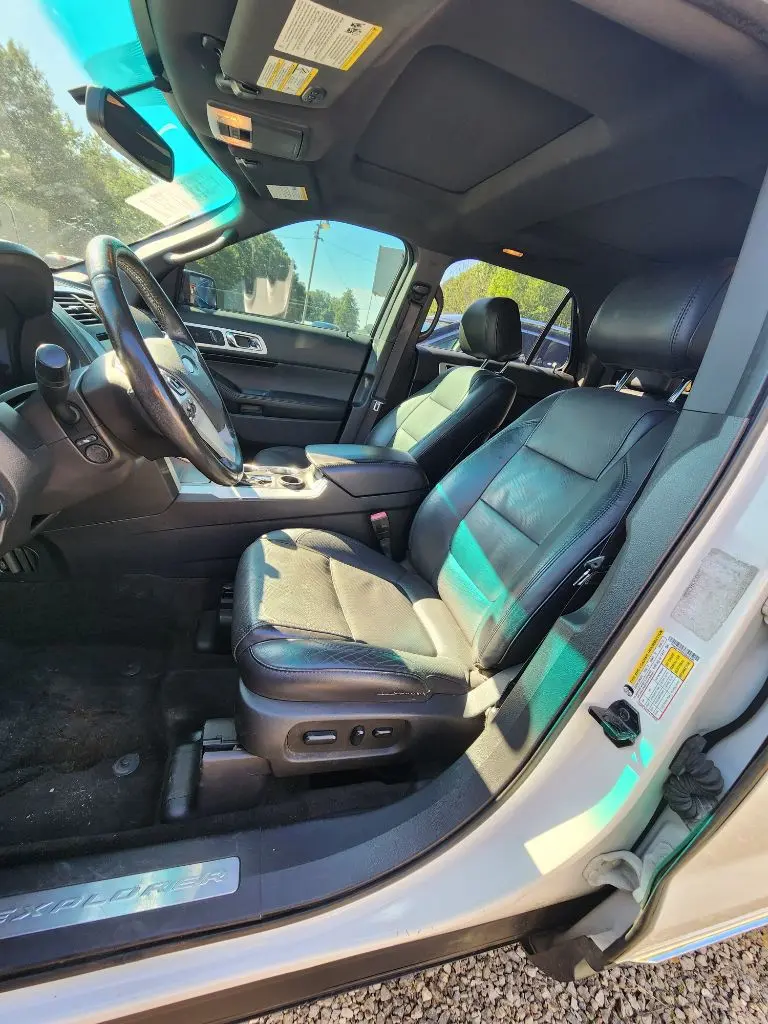 2015 Ford Explorer Limited photo 5