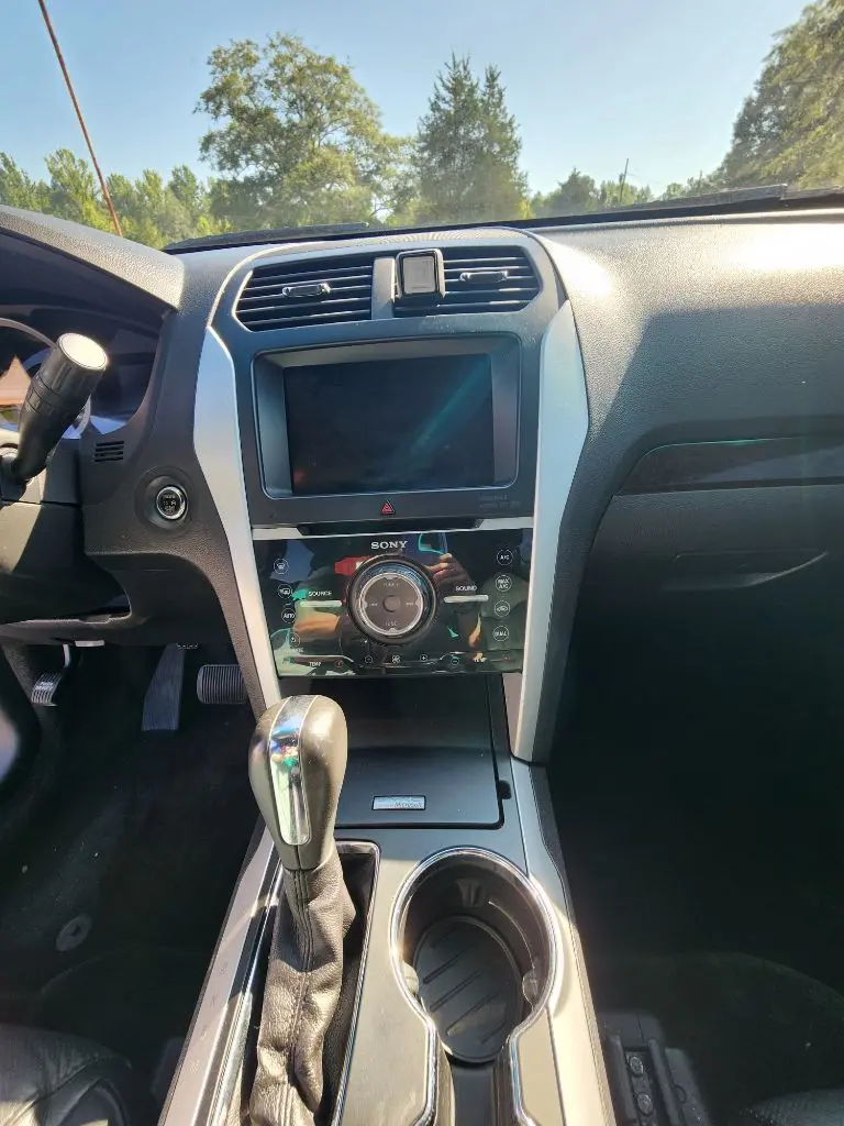 2015 Ford Explorer Limited photo 4