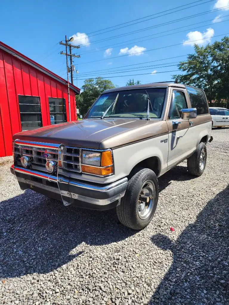 1989 Ford Bronco II XLT's photo