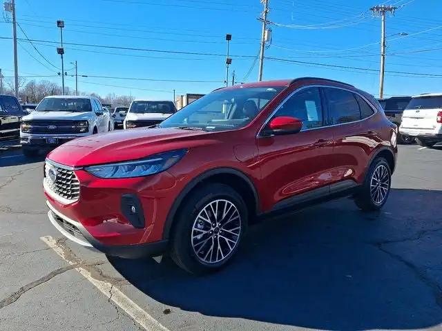2025 Ford Escape Plug-in FWD's photo