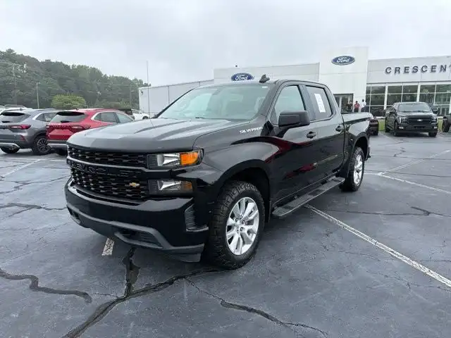 2020 Chevrolet Silverado 1500 Custom Crew Cab Short Box's photo