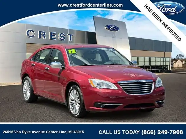 2012 Chrysler 200 Limited's photo