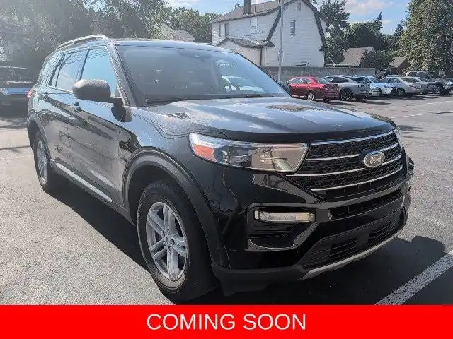 2023 Ford Explorer XLT 4WD's photo