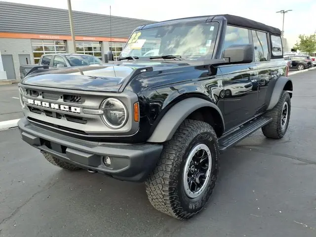 2023 Ford Bronco Big Bend Advanced 4x4 photo 3