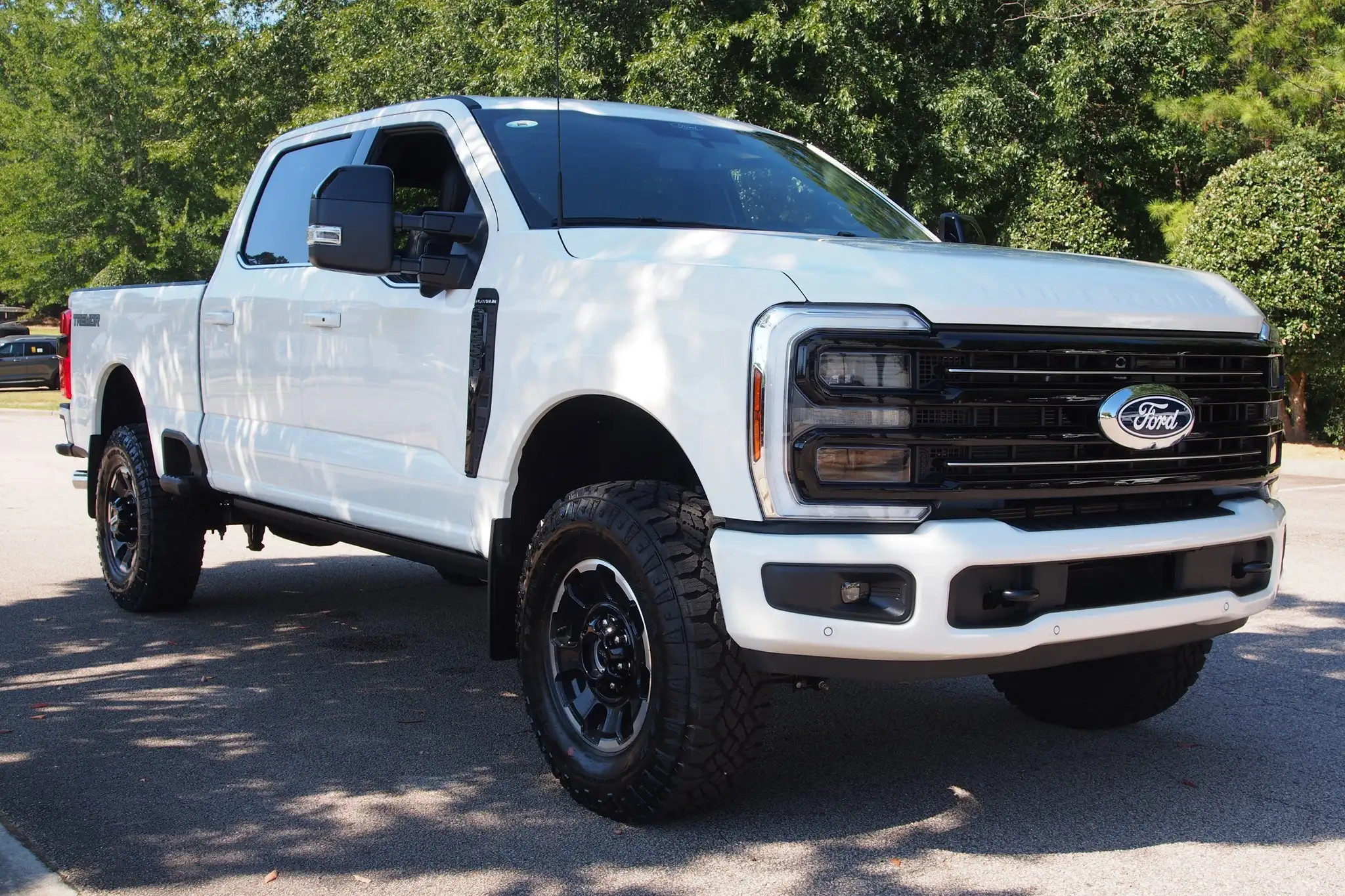 2027 Ford F-250 Platinum 4WD Crew Cab 8' Box's photo