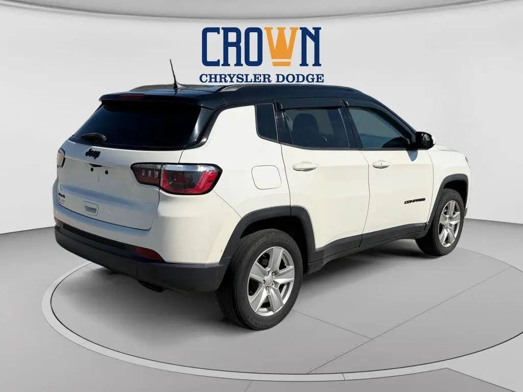2020 Jeep Compass Altitude 4WD photo 3