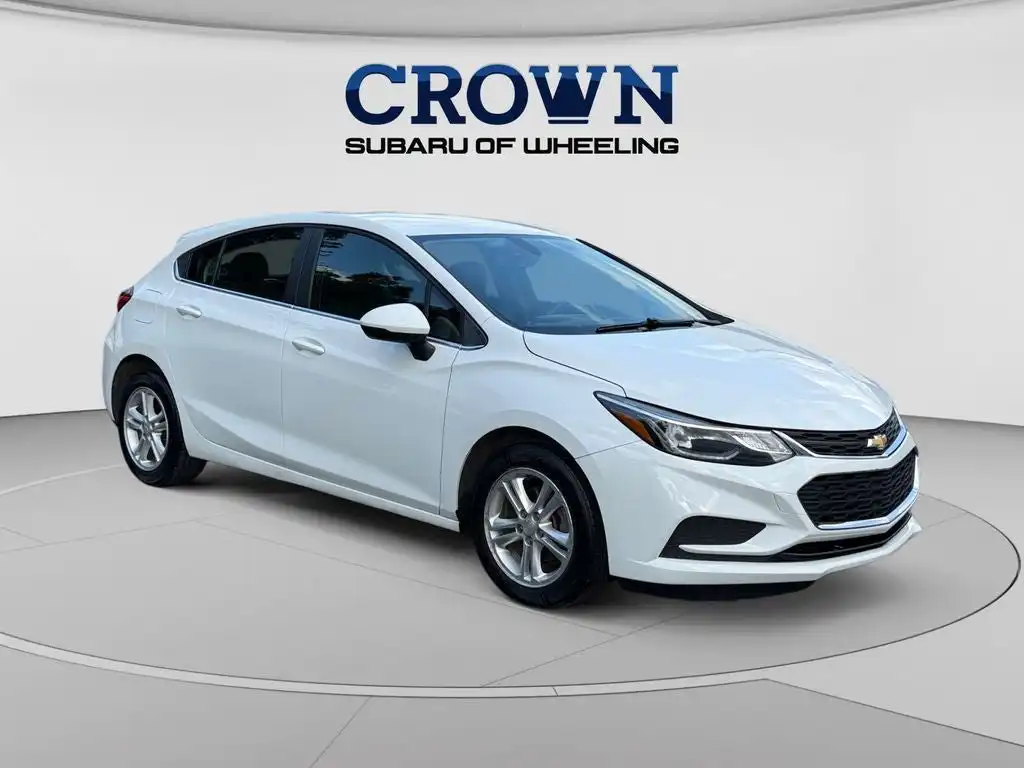 2018 Chevrolet Cruze LT Hatchback Auto's photo