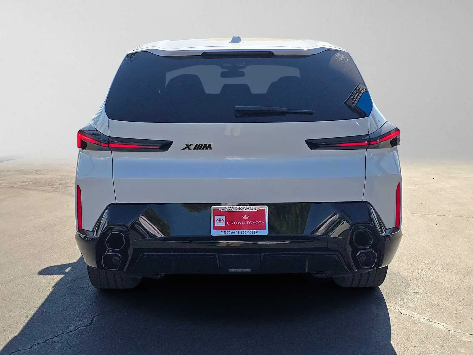 2025 BMW XM Base photo 4