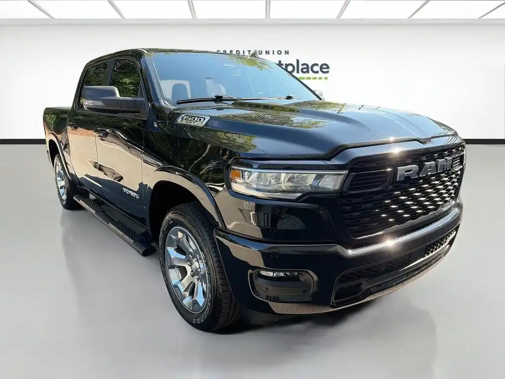 2025 RAM 1500 Big Horn/Lone Star 4x4 Crew Cab 5'7's photo