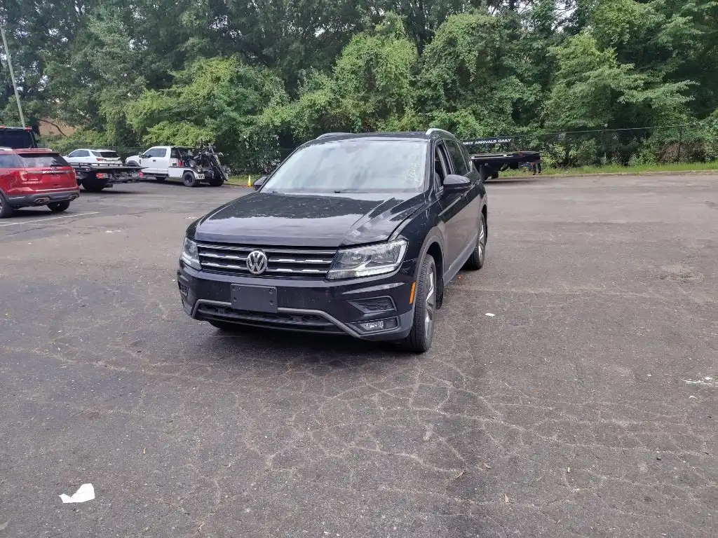 2021 Volkswagen Tiguan 2.0T SEL 4Motion's photo