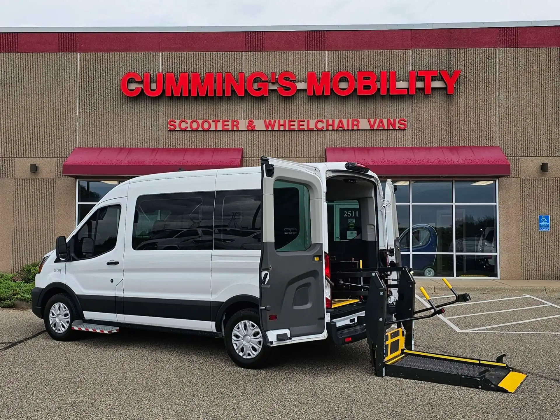 2020 Ford Transit 150 XL Med Roof Sliding Pass. 130's photo