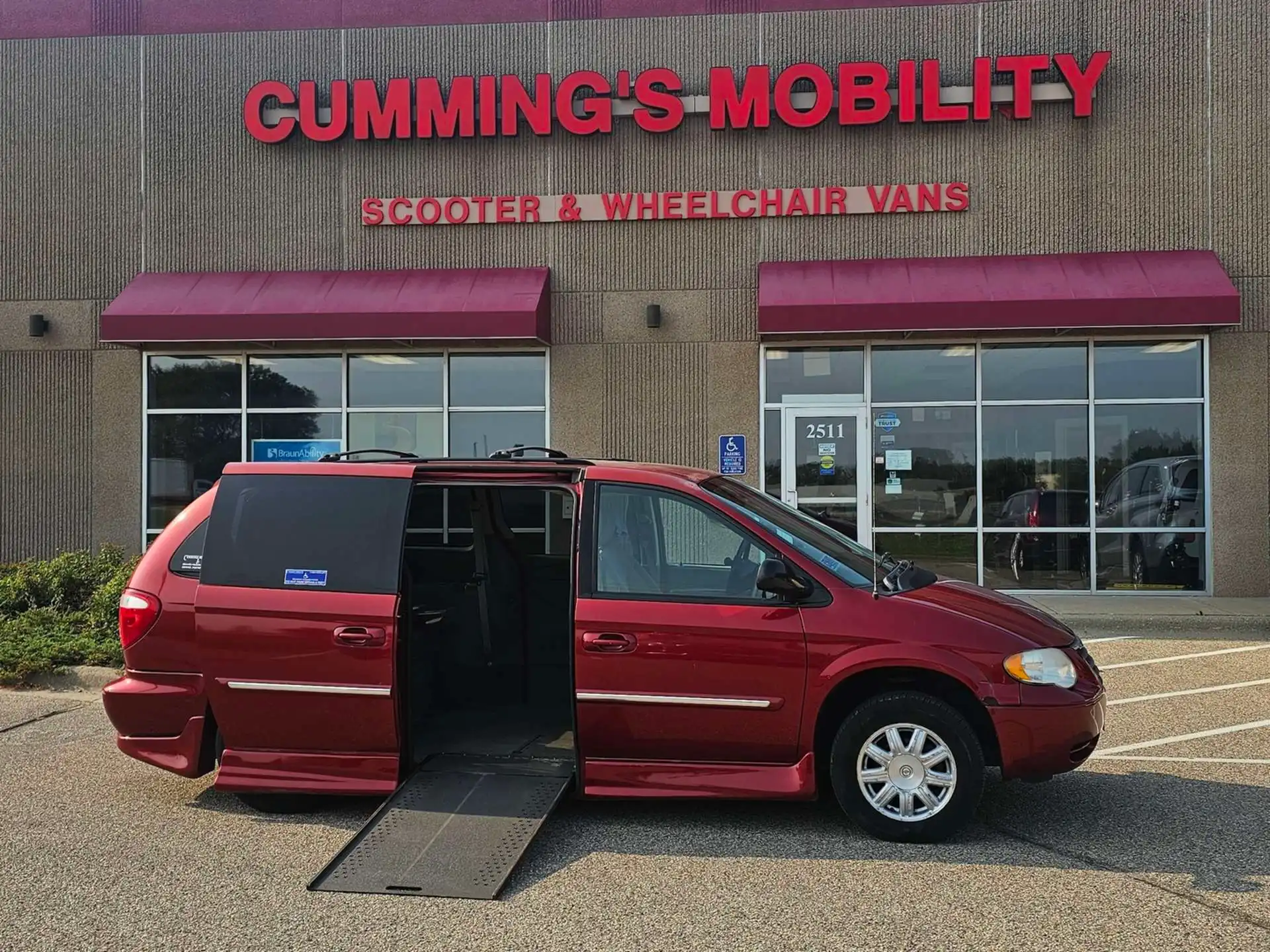 2007 Chrysler Town & Country Touring LWB's photo