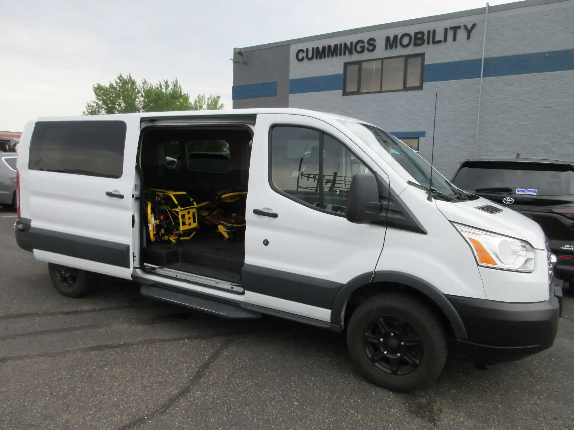 2018 Ford Transit XLT Wagon 350 Low Roof Sliding Pass. 148's photo
