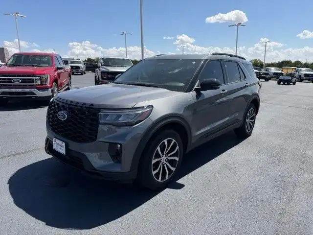 2025 Ford Explorer ST-Line 4WD PL535's photo