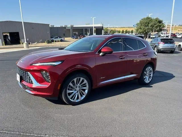 2024 Buick Envision Avenir AWD photo 1
