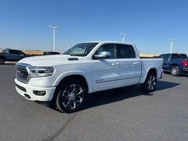 2023 RAM 1500 Limited 4WD Crew Cab 5'7's photo