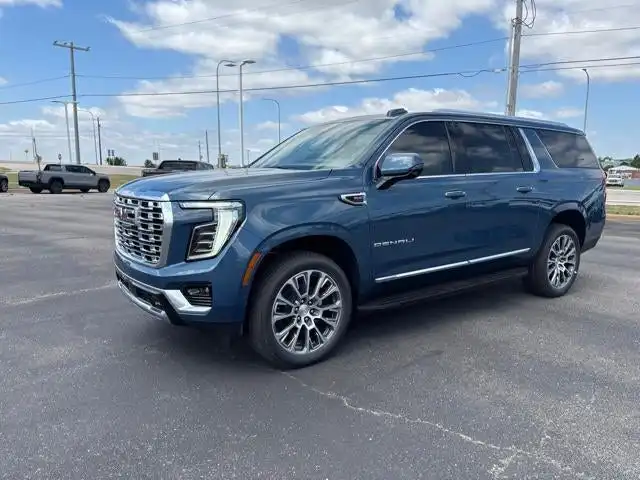 2026 GMC Yukon Denali AWD's photo