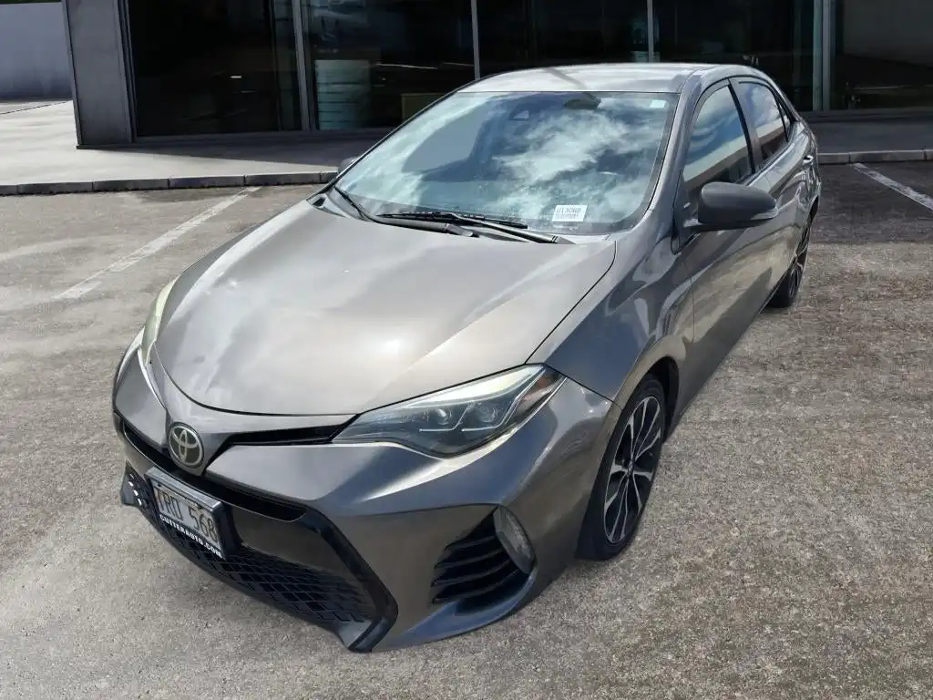 2018 Toyota Corolla SE AT's photo