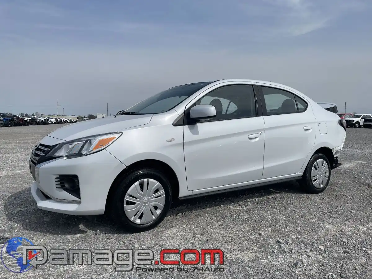 2024 Mitsubishi Mirage ES CVT's photo