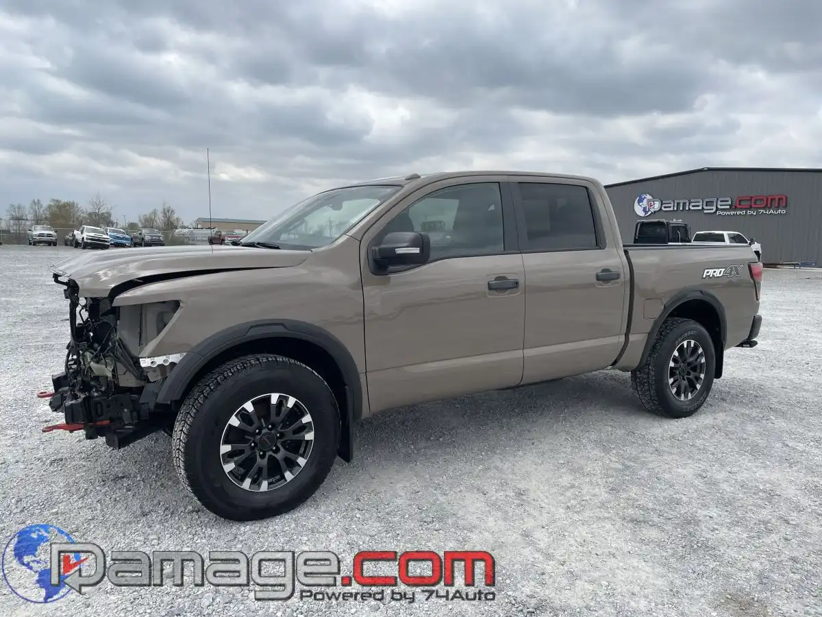 2021 Nissan Titan PRO-4X 4X4 Crew Cab's photo